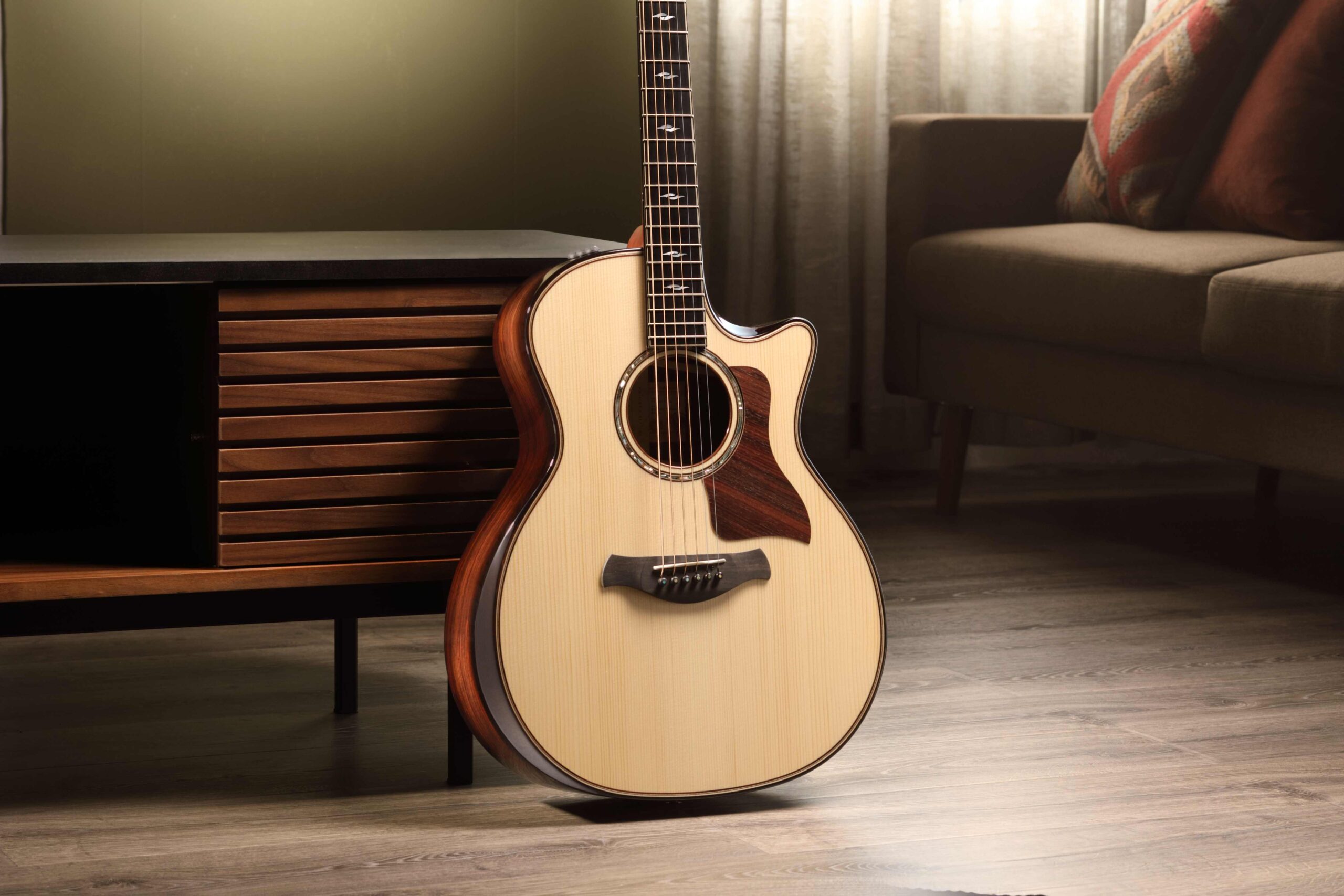 Taylor GS Mini Mahogany GS Mini Acoustic Guitar, Sapele, Mahogany Top :  : Musical Instruments, Stage & Studio