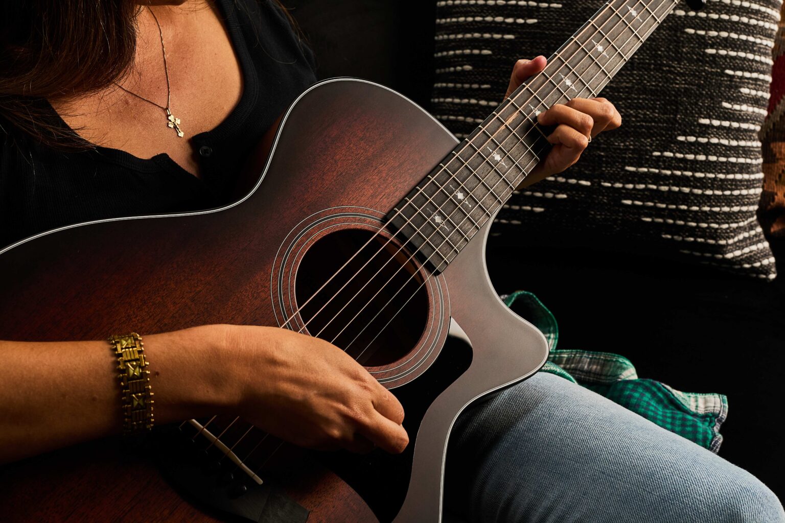 Acoustic Guitar Buying Tips A Deeper Dive Wood & Steel